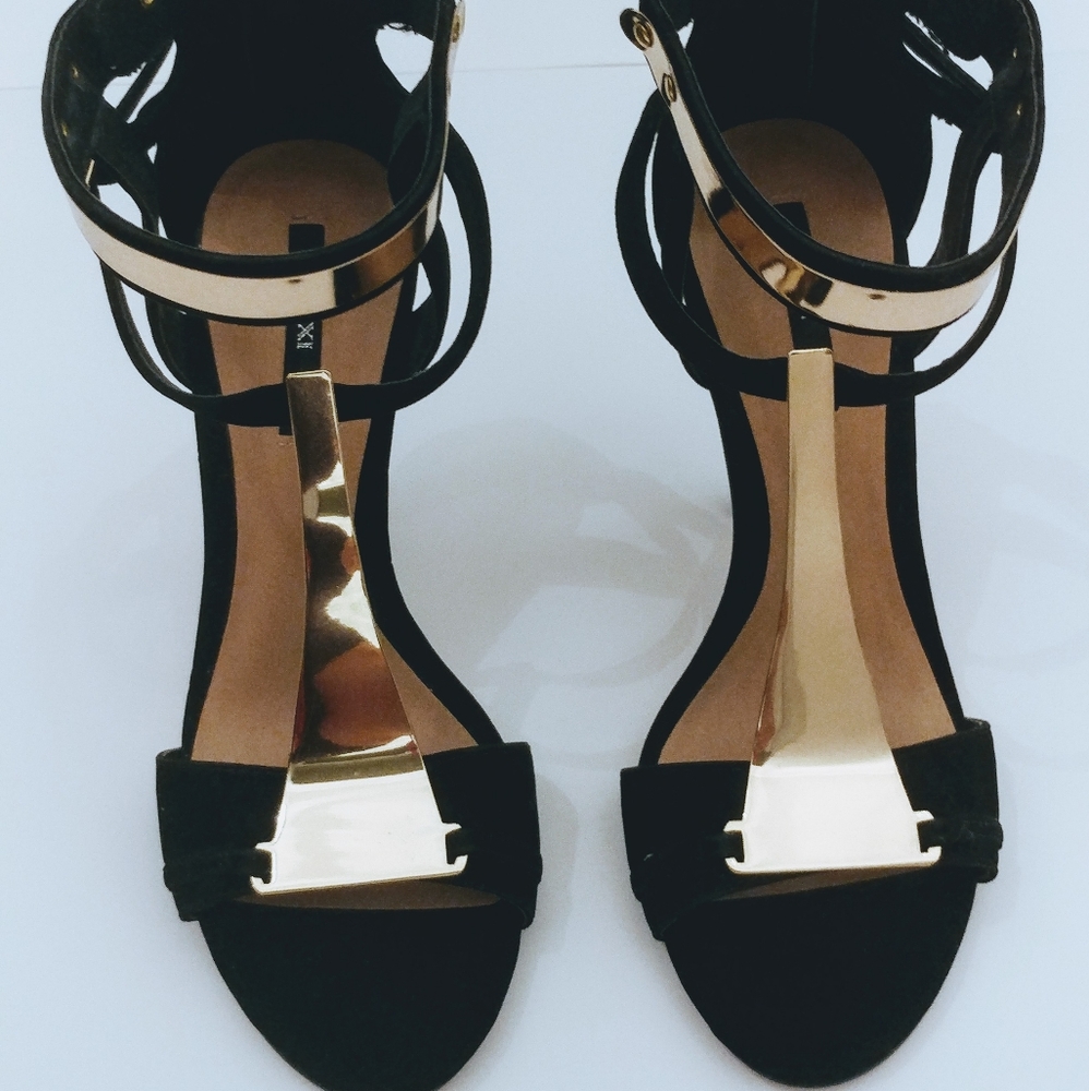 Women's XXI Black Suede Gold Plate Heels
